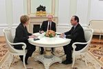 &lt;p&gt;Ангела Меркель, Владимир Путин и Франсуа Олланд. Фото: Facebook&lt;/p&gt;