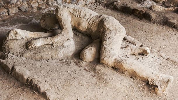 Ученым удалось заглянуть внутрь останков людей и животных, найденных среди руин