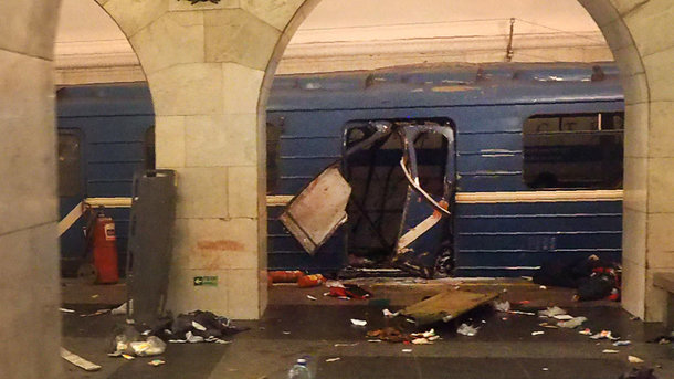 В клиниках Петербурга остаются 45 пострадавших при взрыве в метро
