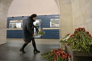 Восемь человек задержаны в Петербурге и Москве по делу о теракте в петербургском метро