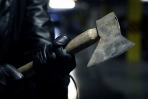 Зверское убийство: во Львовской области отец зарубил сына топором