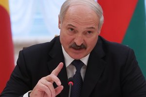 Беларусь направит гуманитарную помощь на Донбасс – Лукашенко