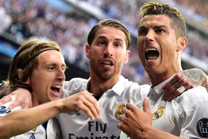 Хет-трик Роналду помог "Реалу" обыграть "Атлетико" в первом полуфинале Лиги чемпионов