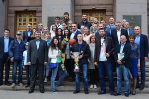 Лучшие баскетбольные команды Украины побывали на приеме у Виталия Кличко