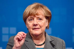 Меркель рассказала, чего ждет от встречи с Макроном