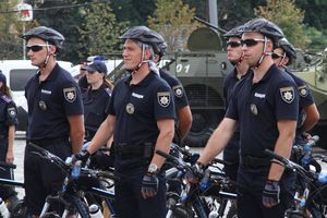 Полицейские показали, как на велосипедах будут задерживать нарушителей