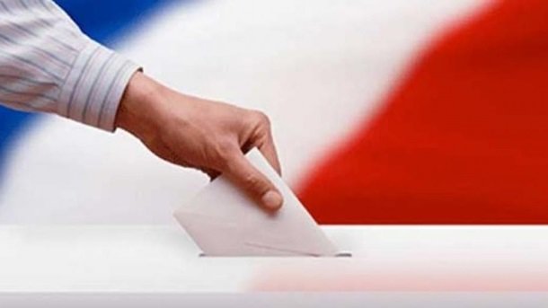 Во Франции начался первый тур парламентских выборов