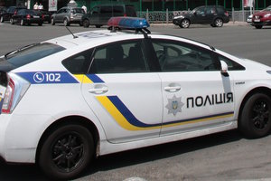 В Киеве на дороге произошла стрельба: ранены двое молодых мужчин