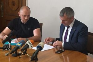 Мэру Николаева Сенкевичу вручили протокол о коррупции