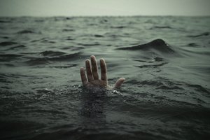 В Харькове во время отдыха в гидропарке утонул подросток