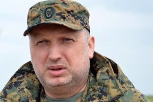 Турчинов рассказал, какое новое оружие получат украинские военные на Донбассе