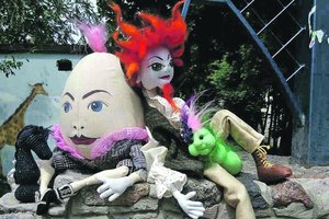 Харьковская мастерица создает оригинальных кукол с характером и необычных зверей