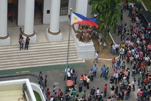 Филиппины сотрясло мощное землетрясение, эвакуирован президентский дворец