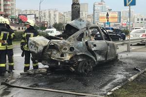 Подробности взрыва машины в Киеве: водитель выжил чудом