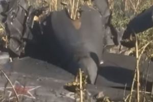 Крушение военного самолета в России: появилось видео