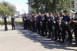 В Одессе произошла драка между охраной стройки и митингующими