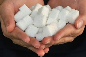 Пять самых распространенных мифов о сахаре