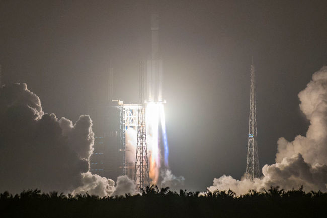 Обломки китайской космической станции с орбиты упадут на Европу