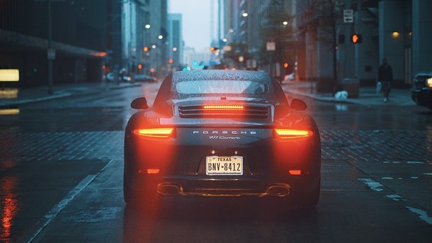 Porsche переходит на выпуск электрокаров | Korrespondent.net