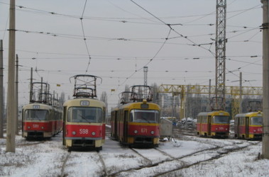 Харьковчанин угодил под трамвай (дополнено)