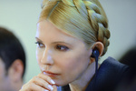 Янукович согласился выпустить Тимошенко по закону