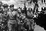 В Киеве стартовал марш 69 годовщины освобождения Украины от фашистских захватчиков