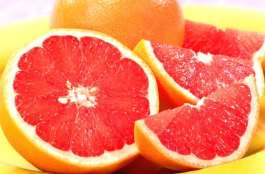 &lt;p&gt;Один грейпфрут обеспечит суточную потребность организма в витамине С. Фото: pankreatit.saharniy-diabet.com&lt;/p&gt;