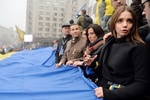 Дочь Тимошенко зачитала на Майдане обращение матери