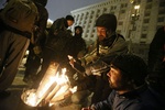 Ночь на Майдане прошла спокойно: люди спали и слушали песни
