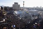 Евромайдан активно заполняется митингующими