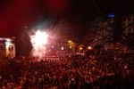 Бои возле стадиона "Динамо": митингующие забрасывают "Беркут" камнями, гремят взрывы