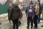 Город в Донецкой области залило фекалиями: на улицах - вонь, а в колодцах - гнилая вода