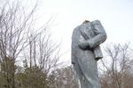 В Одессе памятнику Ленину отбили голову