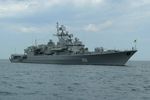 Фрегат "Гетман Сагайдачный" оттеснил российские корабли из территориальных вод Украины