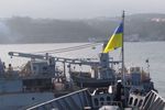 Как российские военные блокируют корабли ВМС Украины