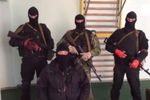 Луганские сепаратисты, захватившие заложников, требуют проведения референдума