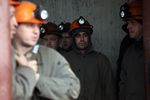 Кабмин выделил миллион семьям погибших и пострадавших в Донецке шахтеров
