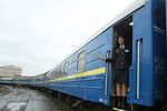 "Укрзализныця" возобновила продажу билетов на часть поездов