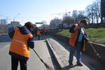 Киевавтодоровцы очистили от грязи и мусора более 280 километров столичных дорог