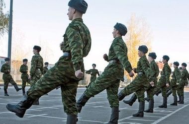 Верховная Рада предлагает возобновить призыв в армию