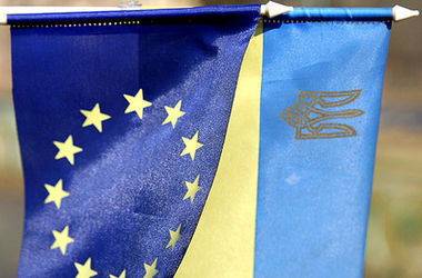 Украина начнет продавать Европе товары без пошлин уже после Пасхи - Яценюк