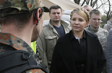 Тимошенко передала протокол захватчикам луганской СБУ и ждет ответа