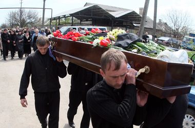 В Горловке похоронили убитого террористами депутата Рыбака