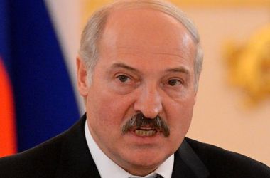 Лукашенко срочно позвонил Турчинову из-за событий в Славянске