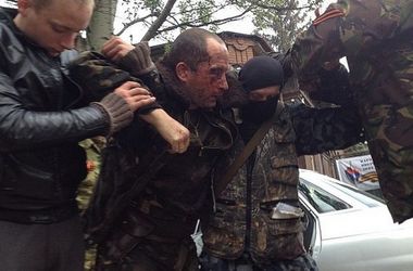 В Славянске идет бой между силовиками и сепаратистами