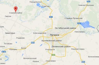 Штурм милиции в Луганской области: на въезде в поселок стоят военные машины
