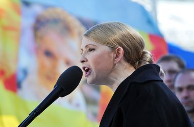 Тимошенко намекнула на новую революцию, если не станет президентом