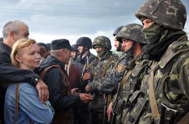 Жители Славянска просят силовиков вывезти их из города – Тымчук