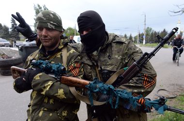 Боевики, которые "освободили" Болотова, взяли под контроль хлебокомбинат в Ровеньках