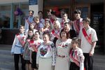 ФОТОФАКТ. Ученики гимназии в Севастополе пришли на последний звонок в вышивках